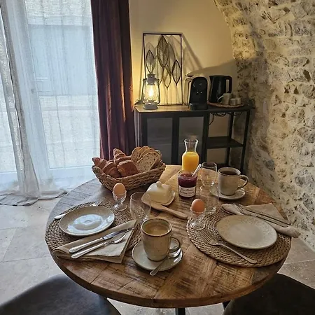 Holiday home Romantique En Pierre Voutee