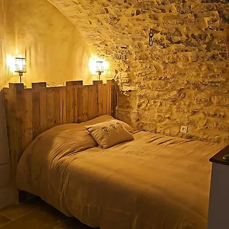 Romantique En Pierre Voutee Saint-Paulet-de-Caisson