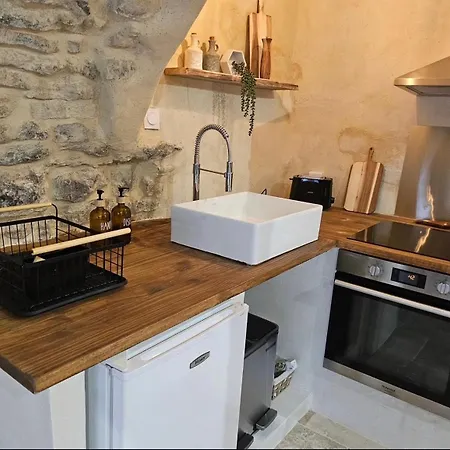 Romantique En Pierre Voutee بيت للعطل *