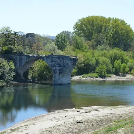 Romantique En Pierre Voutee *