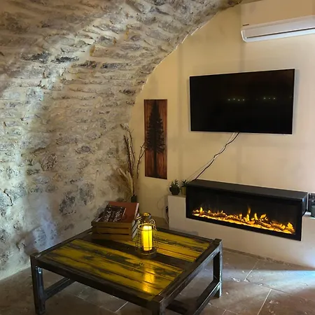Nyaraló Romantique En Pierre Voutee *